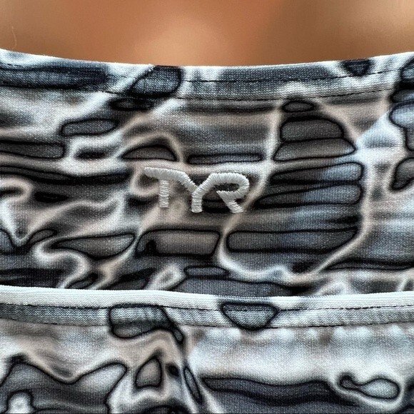 TYR swimsuit tankini top women's 12 black white adjustable straps - Picture 8 of 8